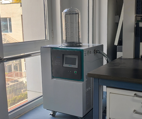 农科院作物科学研究所采购MK体育直播app官方版
FD-1A-80+冻干机03